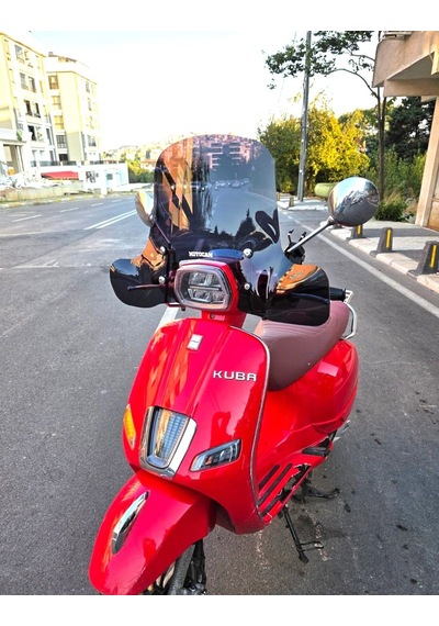 Motocam Küba Grace 50 Ön Cam 2023-2026 Model 37cm Siyah Renkli Elcikli Aparatsız