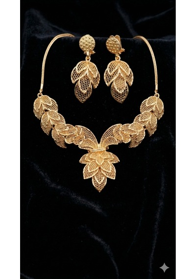 Gold Leaf Kadın Kolye Küpe Set Zarif Yaprak Desenli, Gösterişli, Şık Abiye & Özel Gün Takı Seti Altın