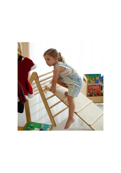 Montessori Pikler Üçgeni + Tırmanma Rampası Ve Kaydırak