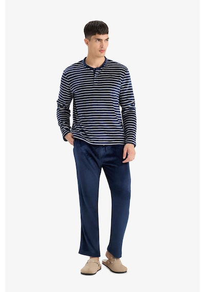Defacto Pijama Takımı Regular Fit Çizgili Uzun Kollu Üst Welsoft Pelüş Uzun Alt A3443AX23AU Lacivert Defacto Pijama Takımı Regular Fit Çizgili Uzun Kollu Üst Welsoft Pelüş Uzun Alt A3443AX23AU Lacivert