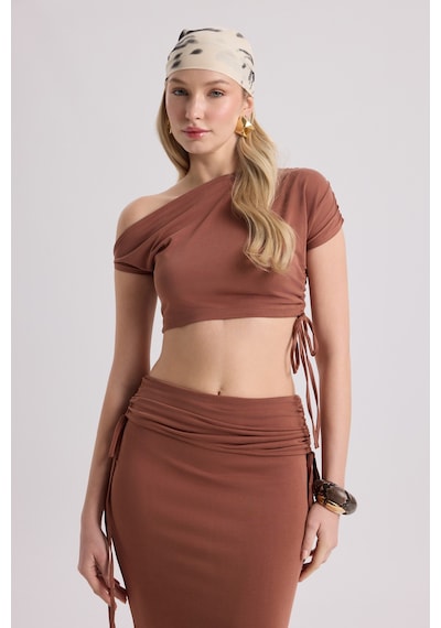 Mai Collection Mai Studios Co. Ivan Büzgülü Kahve Crop Etek Takım Kahve Mai Collection Mai Studios Co. Ivan Büzgülü Kahve Crop Etek Takım Kahve