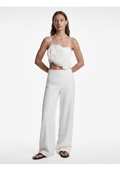 Koton Koton X Sibil Çetinkaya - Slim Fit Kat Kat Gül Aplike Detaylı İp Askılı Crop Top Beyaz 6sak30079uw