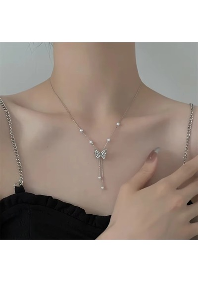 Girift Vintage Shine Kelebek Ve Inci Detaylı Zincir Kolye Metal
