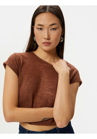 Koton Crop Tişört Kısa Kollu Slim Fit Bisiklet Yaka Kahverengi 4sak50020ek 4SAK50020EK517 Kahve Koton Crop Tişört Kısa Kollu Slim Fit Bisiklet Yaka Kahverengi 4sak50020ek 4SAK50020EK517 Kahve