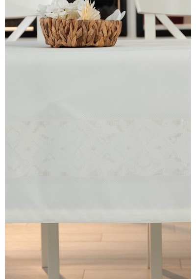 Jumbo Jakar Pano Desen Leke Tutmaz Jakarlı 150x250 Cm Lüks 8 Kişilik Masa Örtüsü Krem Beyaz