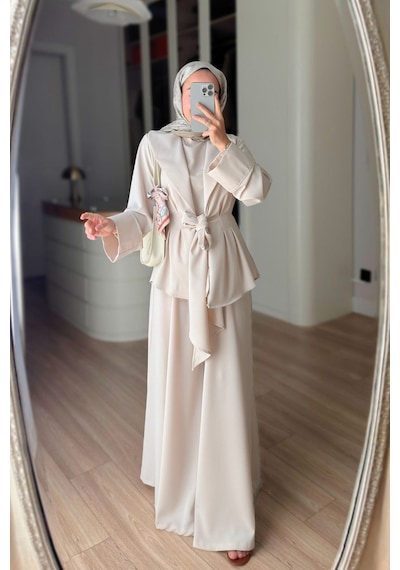 Ka Hijab Kuşak Detaylı Vatkalı Üçlü Takım - Bej