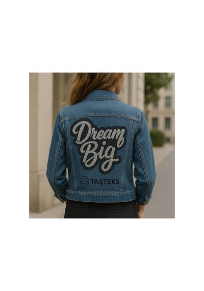 Taşlı Ütülenebilen Veya Sticker Olarak Kullanılabilen 'dream Big' Yazı Modeli