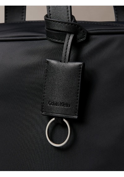 Calvin Klein Erkek Marka Logolu Günlük Kullanıma Uygun Siyah Laptop & Evrak Çantası Lv04d3144g Ub1 SİYAH