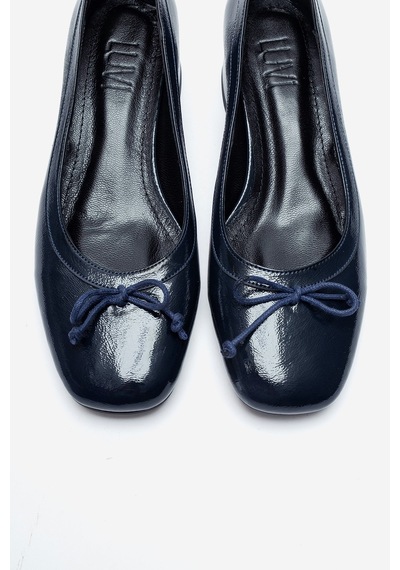 Luvi Shoes Gıpsy Lacivert Kırışık Rugan Fiyonklu Kadın Kısa Topuklu Ayakkabı