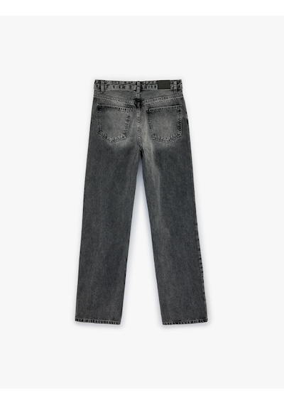 Koton Pamuklu Cepli Düğmeli Düz Paça Yıkamalı Jean Pantolon - Straight Fit Jean Siyah 6sal40092md Siyah Koton Pamuklu Cepli Düğmeli Düz Paça Yıkamalı Jean Pantolon - Straight Fit Jean Siyah 6sal40092md Siyah