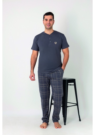 Estiva Erkek Kareli Alt Desenli Gri Kısa Kollu Patlı Penye Pijama Takımı Çok renkli Estiva Erkek Kareli Alt Desenli Gri Kısa Kollu Patlı Penye Pijama Takımı Çok renkli