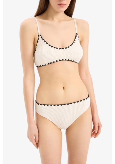 DeFacto Regular Fit Bürümcük Bikini Altı-Fall in Love E0309AX25SMWT16