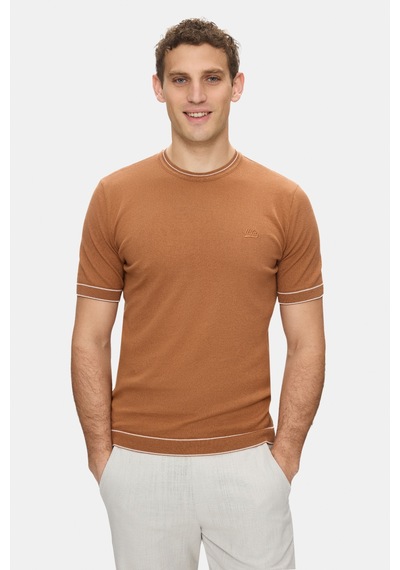 Ucla Fared Kahve Bisiklet Yaka Triko Nakışlı %100 Pamuk Standard Fit Erkek Tshirt Kahverengi Ucla Fared Kahve Bisiklet Yaka Triko Nakışlı %100 Pamuk Standard Fit Erkek Tshirt Kahverengi