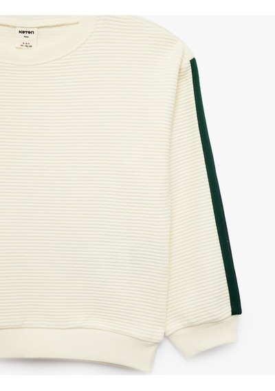 Koton Pamuklu Şerit Detaylı Bisiklet Yaka Uzun Kollu Oversize Sweatshirt Ekru 7wmb10113tk