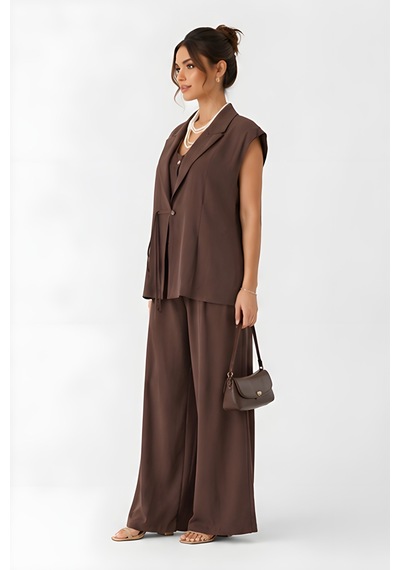 Lili Woman Kadın Kahverengi Koka Oversize Yelek & Palazzo Pantolon Takım E.8160k Lili Woman Kadın Kahverengi Koka Oversize Yelek & Palazzo Pantolon Takım E.8160k