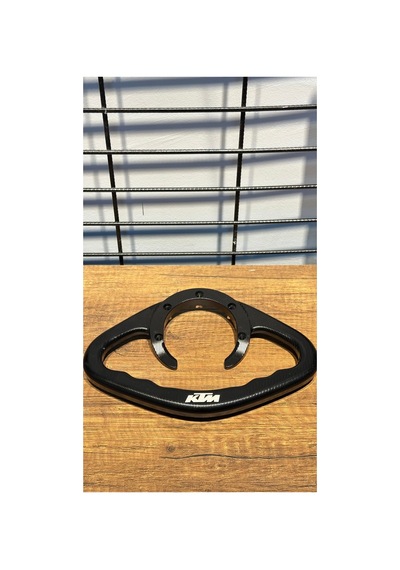 Bey Motors Ktm Duke 125 / Duke 250 / Duke 390 Depo Üstü Tutamaç - 907293819