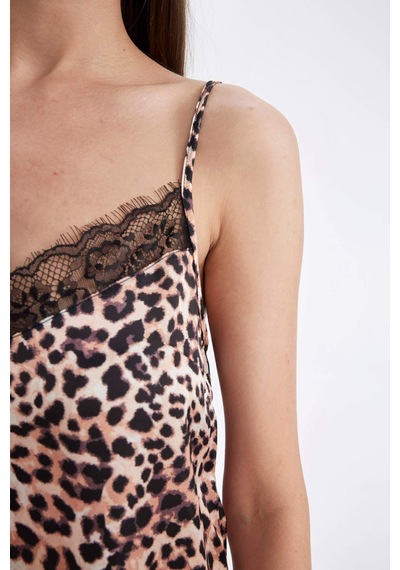 DeFacto Saten Pijama Takımı Leopar Desenli Askılı Üst Esnek Belli Şort-Fall in Love D4406AX24HSBK27