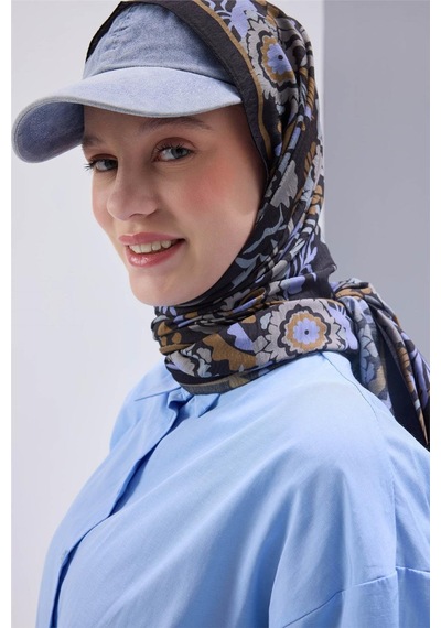 Silk Home Viskon Mayda Şal Siyah Zeminli Çok Renkli Desenli Yumuşak Dokulu 190x70
