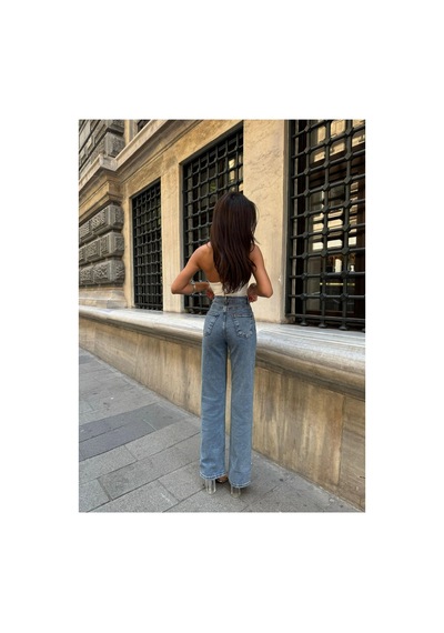 Freeblue Yüksek Bel Işıltılı Taş İşlemeli Düz Paça Jean Pantolon Çok Renkli Çok Renkli Freeblue Yüksek Bel Işıltılı Taş İşlemeli Düz Paça Jean Pantolon Çok Renkli Çok Renkli