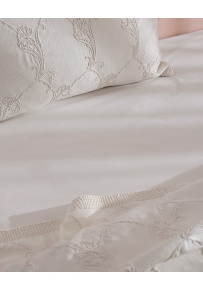 Madame Coco Fleuve Çift Kişilik Brodeli Pike Takımı - Beyaz 8684427226049