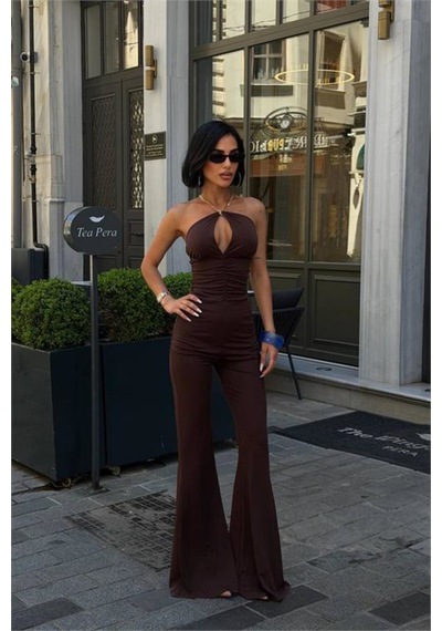 Neşeli Butik Kadın Kahverengi Halter Yaka Zincir Askılı İspanyol Paça Premium Tulum Nbdf290 Neşeli Butik Kadın Kahverengi Halter Yaka Zincir Askılı İspanyol Paça Premium Tulum Nbdf290