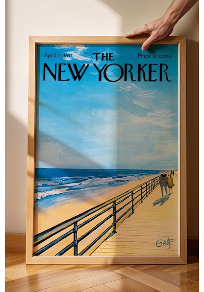 The New Yorker Çerçeveli Tablo April 1 1967 - Tahta Sahil Yolunda Yürüyüşe Çıkan Çift