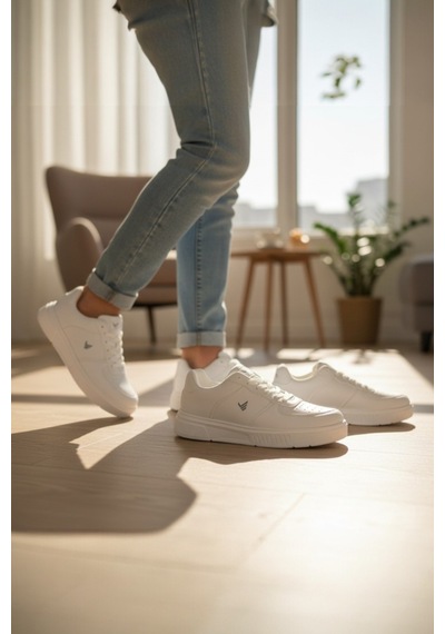 Enoch Erkek Geometrik Logo Detaylı Perfore Burunlu Yüksek Tabanlı Günlük Spor Ayakkabı Sneaker Beyaz Enoch Erkek Geometrik Logo Detaylı Perfore Burunlu Yüksek Tabanlı Günlük Spor Ayakkabı Sneaker Beyaz