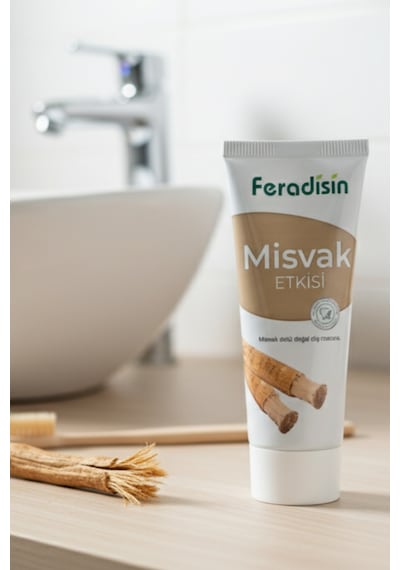 Doğal Misvak Özlü Florürsüz Beyazlatıcı Ve Koruyucu Diş Macunu 75 ML