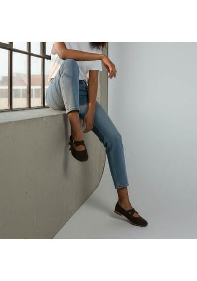 Ne&ve Shoes Kahve Süet Hakiki Deri Çapraz Bantlı Aksesuar Detaylı Kadın Yuvarlak Burun Babet Kahverengi