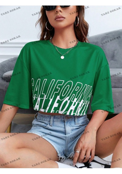 Flood Of Style Crop Ckod-232913 Mektup Grafikli Düşük Omuz Kısa Yeşil