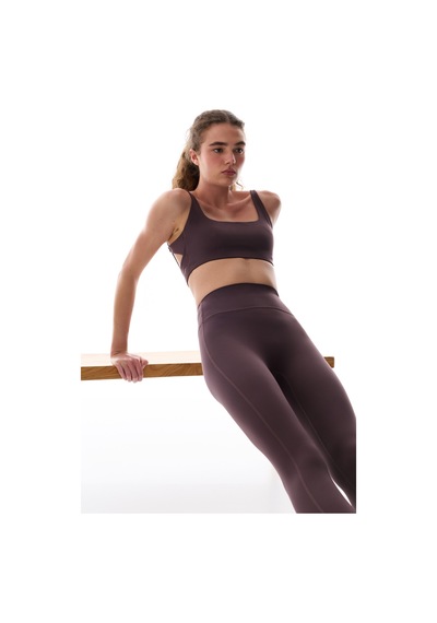 Penti Lycra Koyu Bordo Cream Hafif Destek Çıkarılabilir Pedli Çapraz Sırt Detaylı Spor Sütyeni Penti Lycra Koyu Bordo Cream Hafif Destek Çıkarılabilir Pedli Çapraz Sırt Detaylı Spor Sütyeni