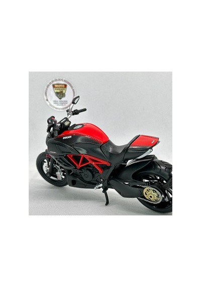Ducati Xdiavel Carbon Maket Motor - 1:12 Maisto Diecast