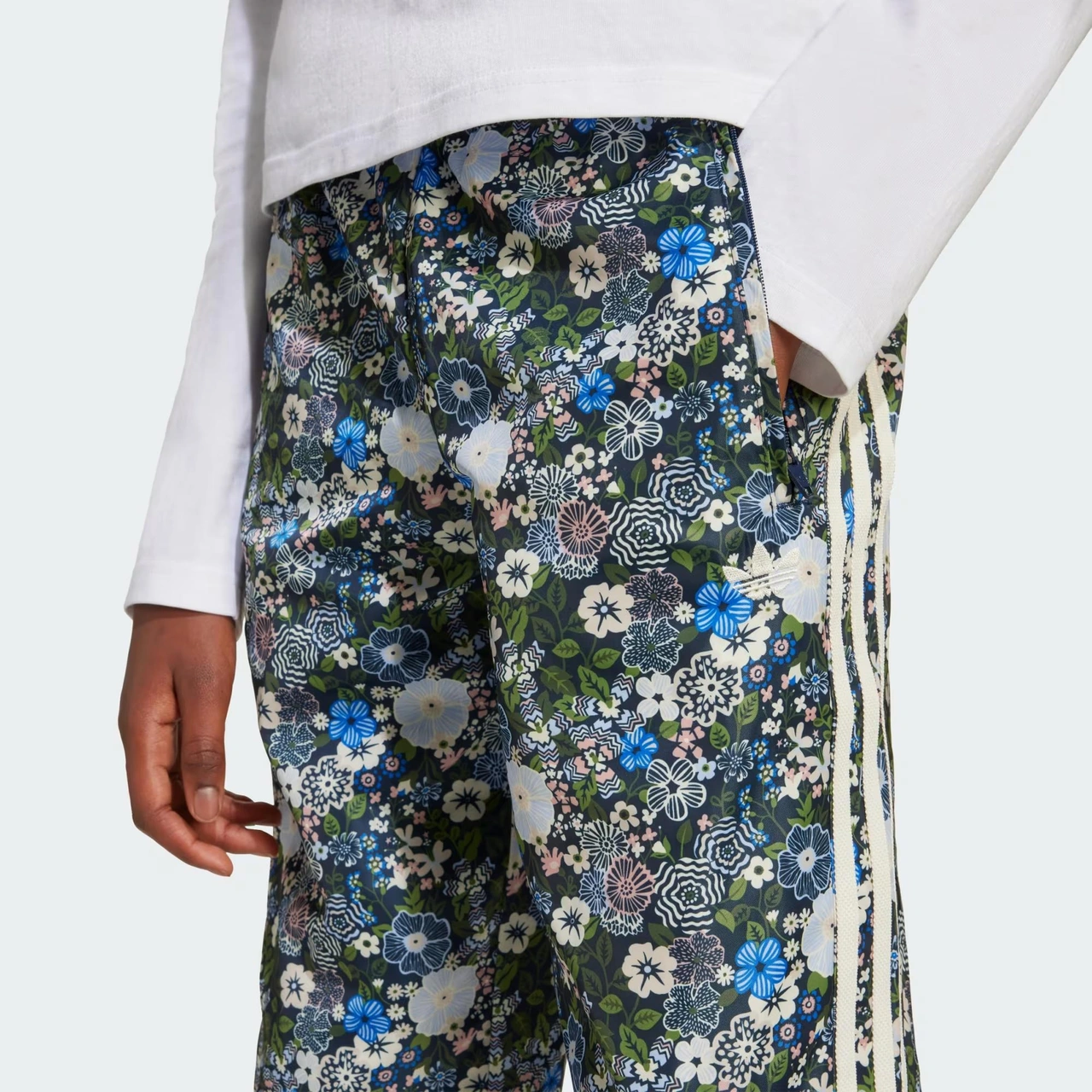 Adidas Originals X Liberty London Firebird Çocuk Eşofman Altı C-adıjv7825c40a00 Lacivert