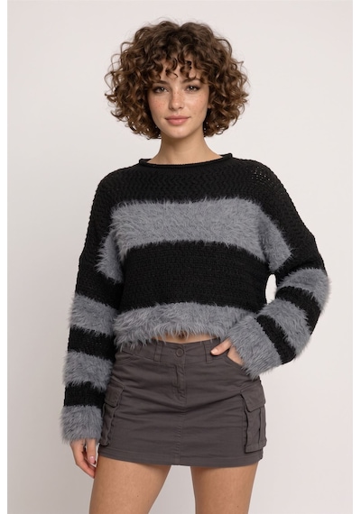 Neden Tekstil Kadın Premium Sakallı İplik Detaylı Çizgili Crop Triko Kazak - Siyah-gri