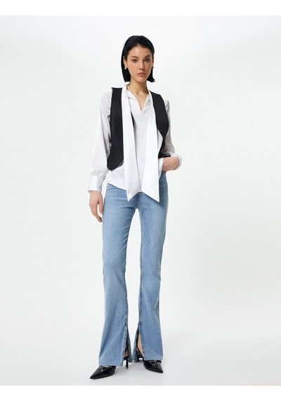 Koton İspanyol Paça Kot Pantolon Yırtmaç Detaylı Dar Kesim Standart Bel - Victoria Slim Jeans Açık İndigo 4sal40061md 4SAL40061MDLGT Açık İndigo Koton İspanyol Paça Kot Pantolon Yırtmaç Detaylı Dar Kesim Standart Bel - Victoria Slim Jeans Açık İndigo 4sal40061md 4SAL40061MDLGT Açık İndigo