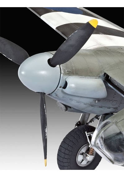 Revell Maket 1:32 De Havilland Mosquito 4758