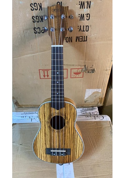 Soprano Boy Karma Markalardan Üst Maun Ağacı Ukulele