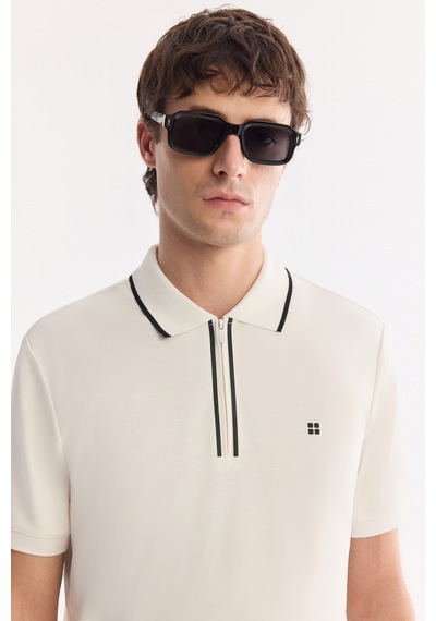 Avva Erkek Ekru Kıvrılmaz Polo Yaka Fermuarlı Bi-stretch İnterlok Regular Fit T-shirt A61y1003