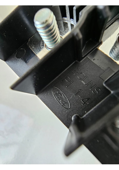 Ford Courier Akü Üst Kutup Başı Sigorta Jt7614a073aa
