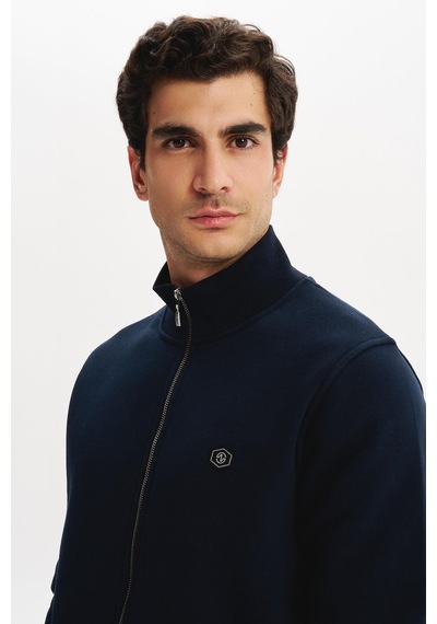 AR-MA Arma Erkek Örme Sweatshirt Regular Fit 3 İplik Basic Dik Yaka Tam Fermuarlı Cepli %70 Pamuk %30 Polyester K30324650702 Lacivert AR-MA Arma Erkek Örme Sweatshirt Regular Fit 3 İplik Basic Dik Yaka Tam Fermuarlı Cepli %70 Pamuk %30 Polyester K30324650702 Lacivert
