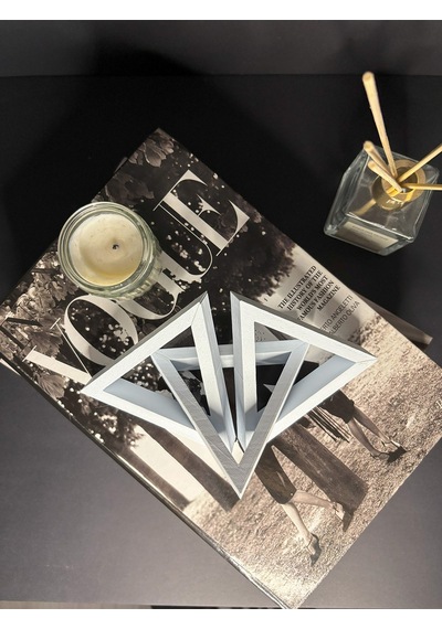 Modern Üçgen Beyaz Zincir Dekor 3 Parçalı Geometrik Biblo