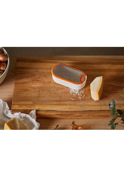 Ayrex Fiskars Hazneli El Rendesi, Dolum İçeriği: 400 Ml, Ölçüler Uxgxy : 16,8 X 9,0 X 5,9 Cm, Metal/plastik, Fonks Diğer