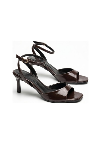 Giamgia Store Kadın Kahvrengi Bilekten Bağlamalı Küt Burun İnce Topuklu Stiletto Abiye Ayakkabı-2345 Kahverengi Giamgia Store Kadın Kahvrengi Bilekten Bağlamalı Küt Burun İnce Topuklu Stiletto Abiye Ayakkabı-2345 Kahverengi