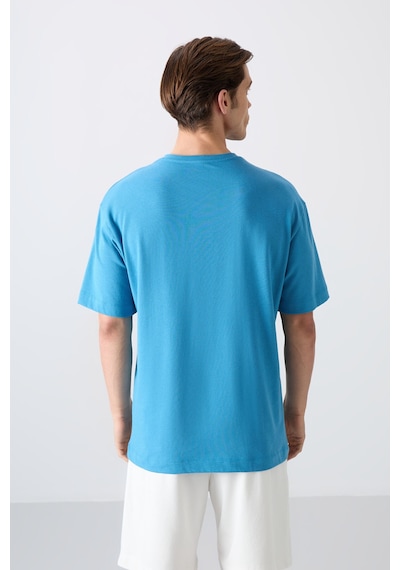 Tommy Life Petrol Mavi Pamuklu Kalın Yumuşak Dokulu Oversize Fit Baskılı Erkek T-shirt - 88331 Petrol Mavi Tommy Life Petrol Mavi Pamuklu Kalın Yumuşak Dokulu Oversize Fit Baskılı Erkek T-shirt - 88331 Petrol Mavi