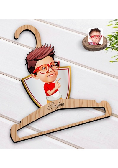 Kişiye Özel Erkek Çocuk Karikatürlü Standart Boy Ahşap Elbise Ask