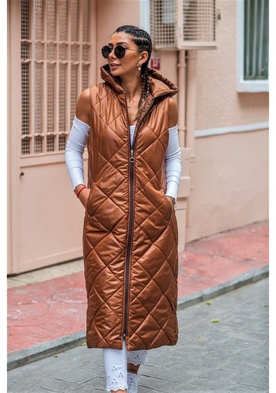 Veraura Lifestyle Kahverengi Kapüşonlu Cepli Baklava Desen Uzun Şişme Yelek