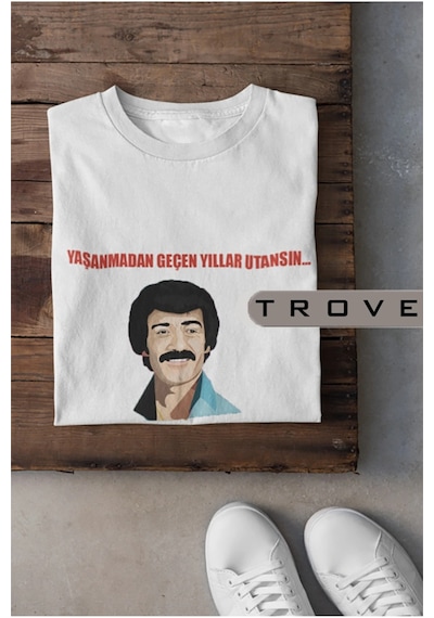 Startmore Unısex Kadın Erkek Müslüm Gürses Yıllar Utansın %100 Pamuk Baskılı Siyah Beyaz T-shirt Beyaz
