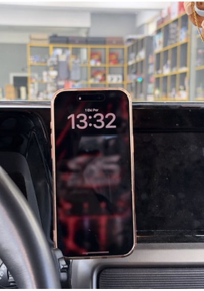 Ford Courier 2024-2026 Araç Içi Premium Telefon Tutucu - Araba Telefon Tutacağı Havalandırma Için