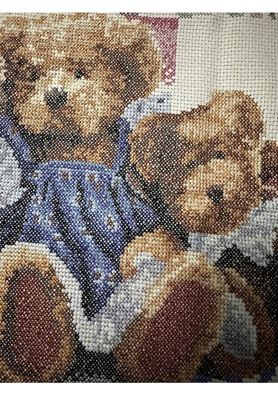Kanaviçe el işi  tablo “Bear family”