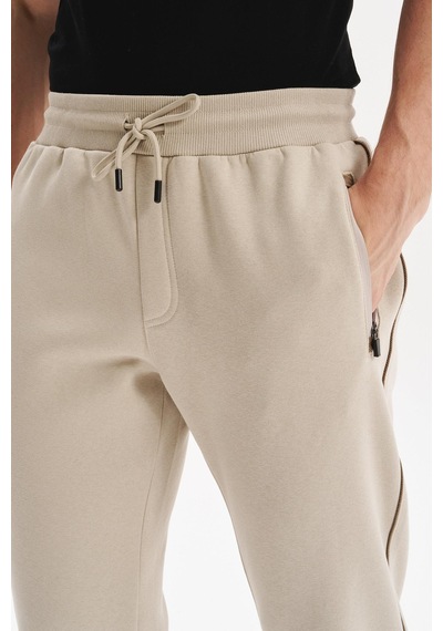 Ar-ma Erkek Örme 3 İplik Kumaş Dar Paça Eşofman Altı Regular Fit Lastikli Bel %70 Pamuk %30 Polyester K30174681602 Bej-b1 Bej Ar-ma Erkek Örme 3 İplik Kumaş Dar Paça Eşofman Altı Regular Fit Lastikli Bel %70 Pamuk %30 Polyester K30174681602 Bej-b1 Bej
